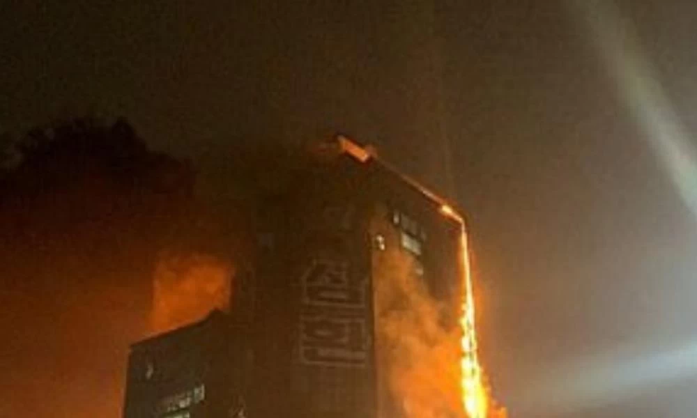 Νότια Κορέα: Τεράστια φωτιά σε συγκρότημα 33 ορόφων!